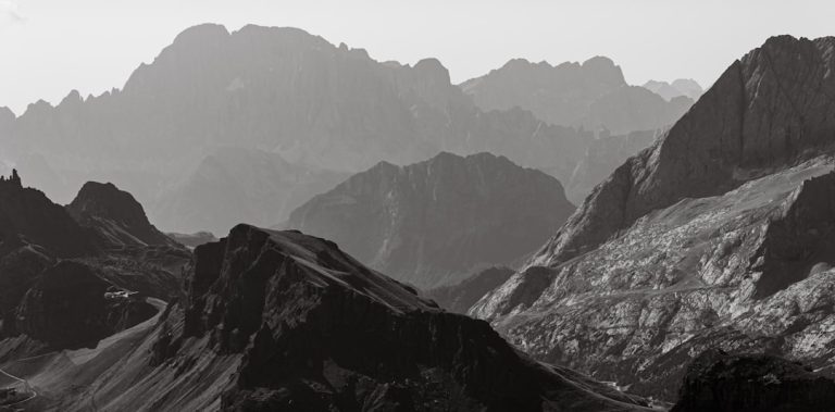 Luxury vs. Affordable Travel: Finding Your Perfect Balance